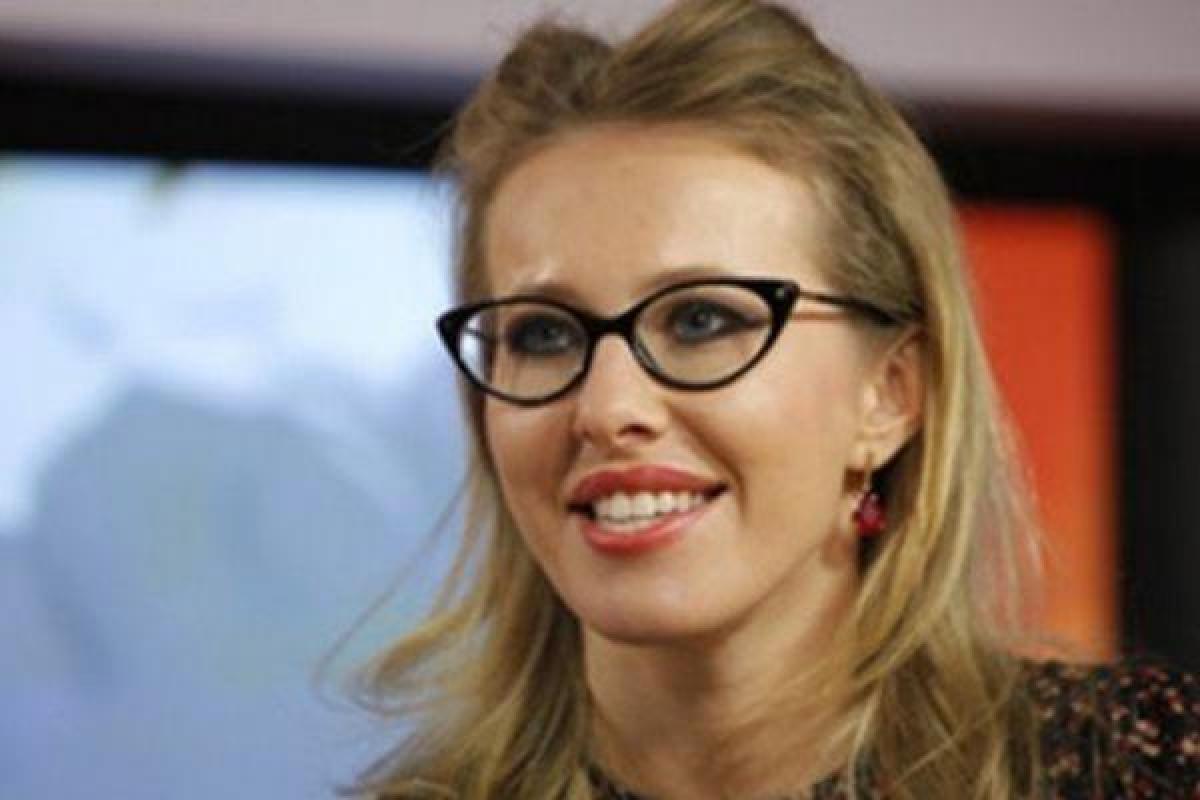 Телеведущая Ксения Собчак шокировала публику внешним видом Телеведущая Ксения Собчак шокировала публику внешним видом