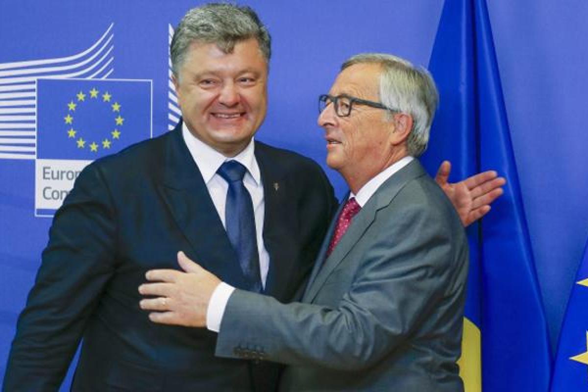 ЕС "завалит" Украину деньгами: Порошенко ожидает финпомощи на 600 млн евро  ЕС "завалит" Украину деньгами: Порошенко ожидает финпомощи на 600 млн евро
