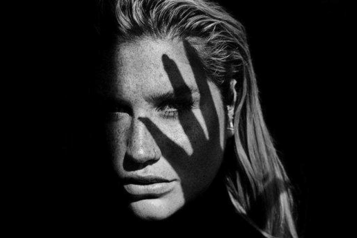 Известная американская певица шокировала своей фигурой Известная американская певица шокировала своей фигурой