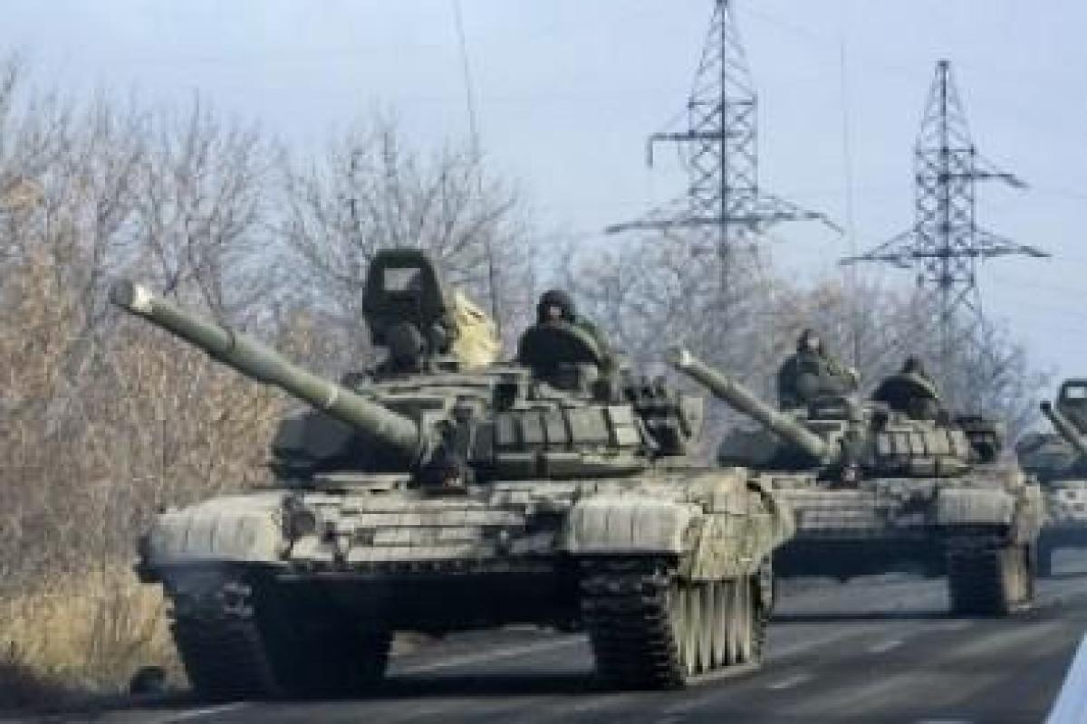 Из РФ боевикам Донбасса передали 10 "Градов" и 20 танков Из РФ боевикам Донбасса передали 10 "Градов" и 20 танков