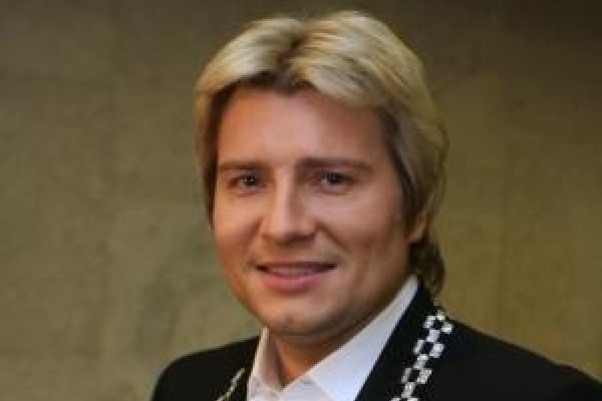 Похудевший Николай Басков опубликовал фото с голым торсом Похудевший Николай Басков опубликовал фото с голым торсом