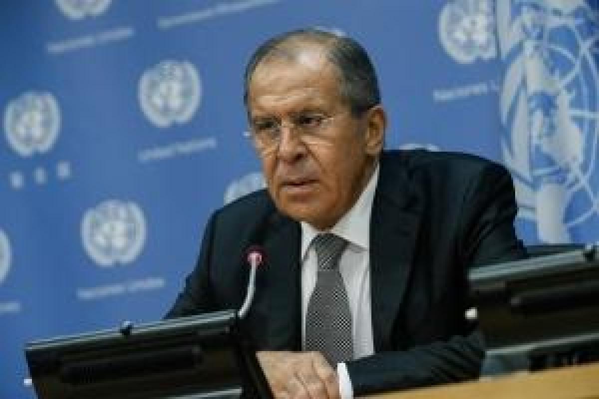 Истеричное заявление Кремля: Лавров потребовал немедленно снять торговую блокаду Донбасса Истеричное заявление Кремля: Лавров потребовал немедленно снять торговую блокаду Донбасса