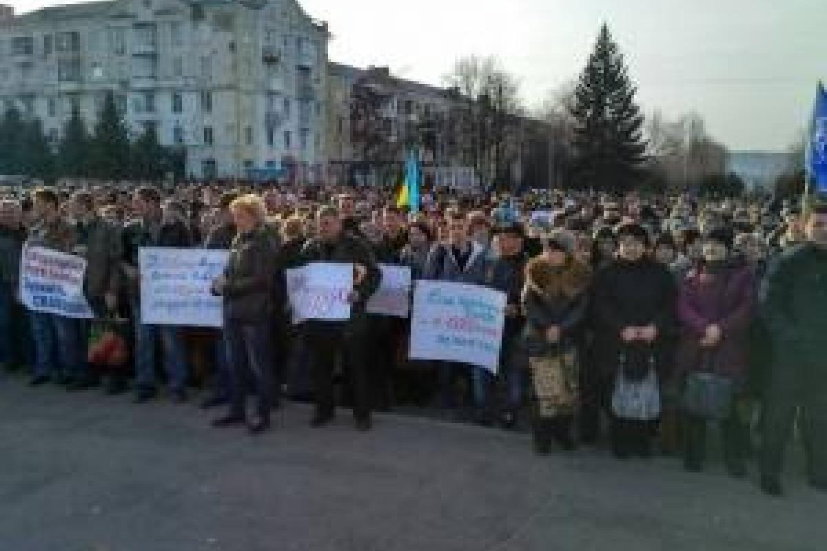 Жители Донбасса выступили против блокады: к акциям протеста присоединился Краматорск