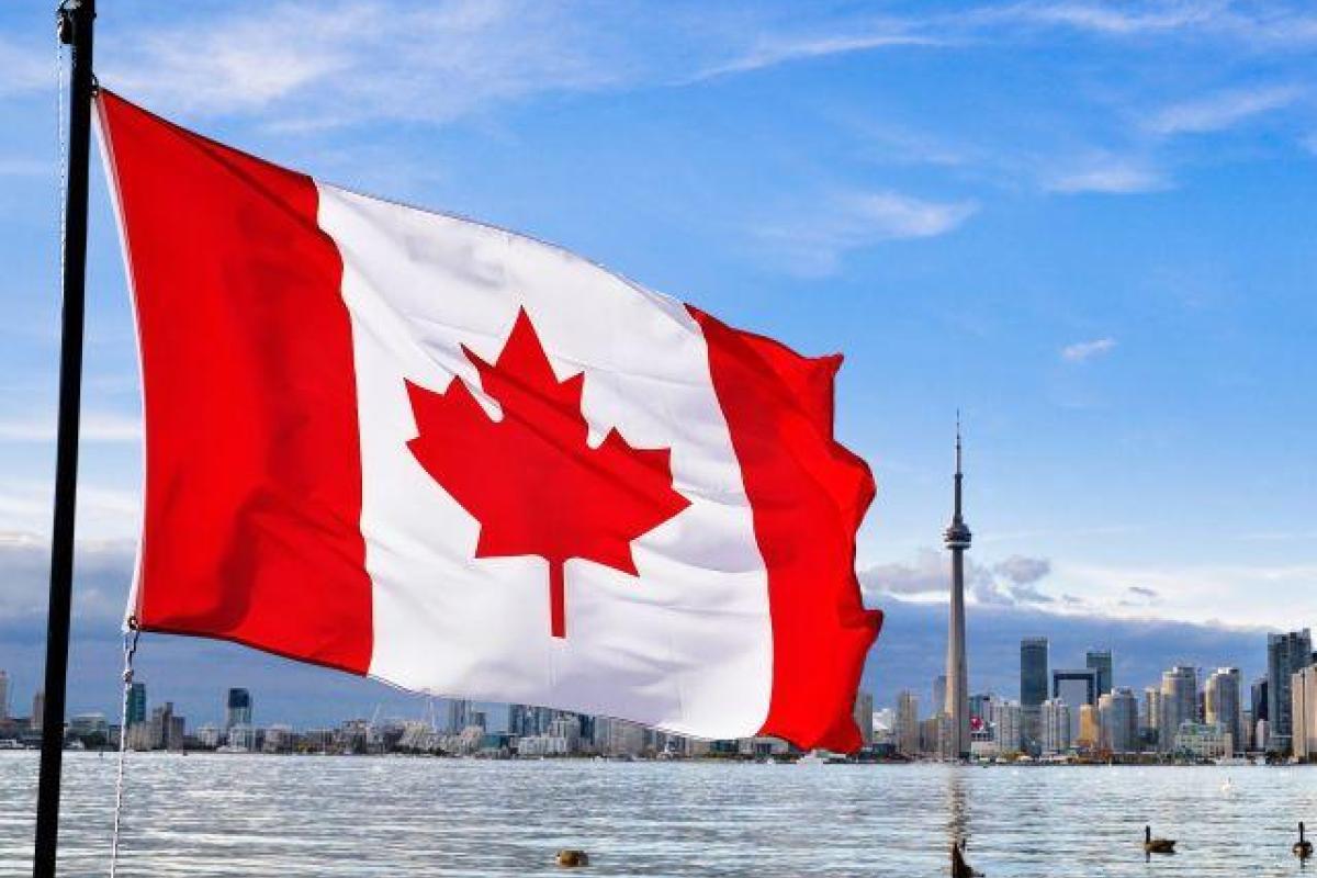 В Канаде произошла ужасная трагедия: в небе столкнулись два самолета, есть погибшие