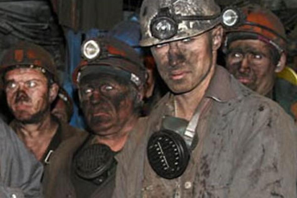 "Счастье привалило": Захарченко распорядился погасить долги горнякам Горловки и Енакиево