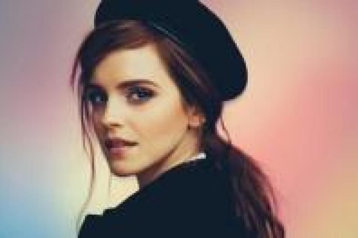 "Красавица и чудовище": стало известно, какой гонорар получила Эмма Уотсон за съемки в картине "Красавица и чудовище": стало известно, какой гонорар получила Эмма Уотсон за съемки в картине