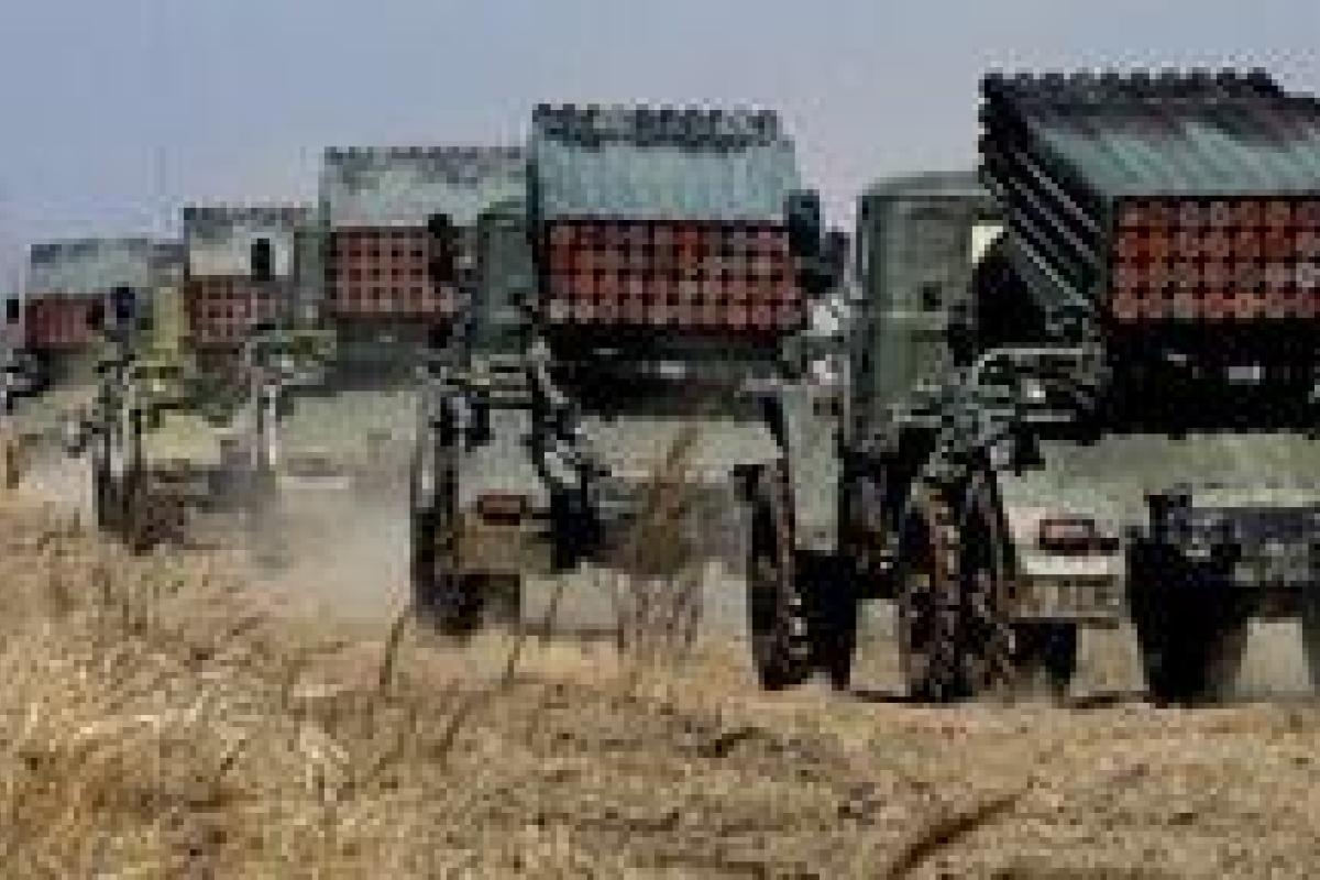 В Донбассе боевики "ЛДНР" возвращают тяжелую артиллерию В Донбассе боевики "ЛДНР" возвращают тяжелую артиллерию