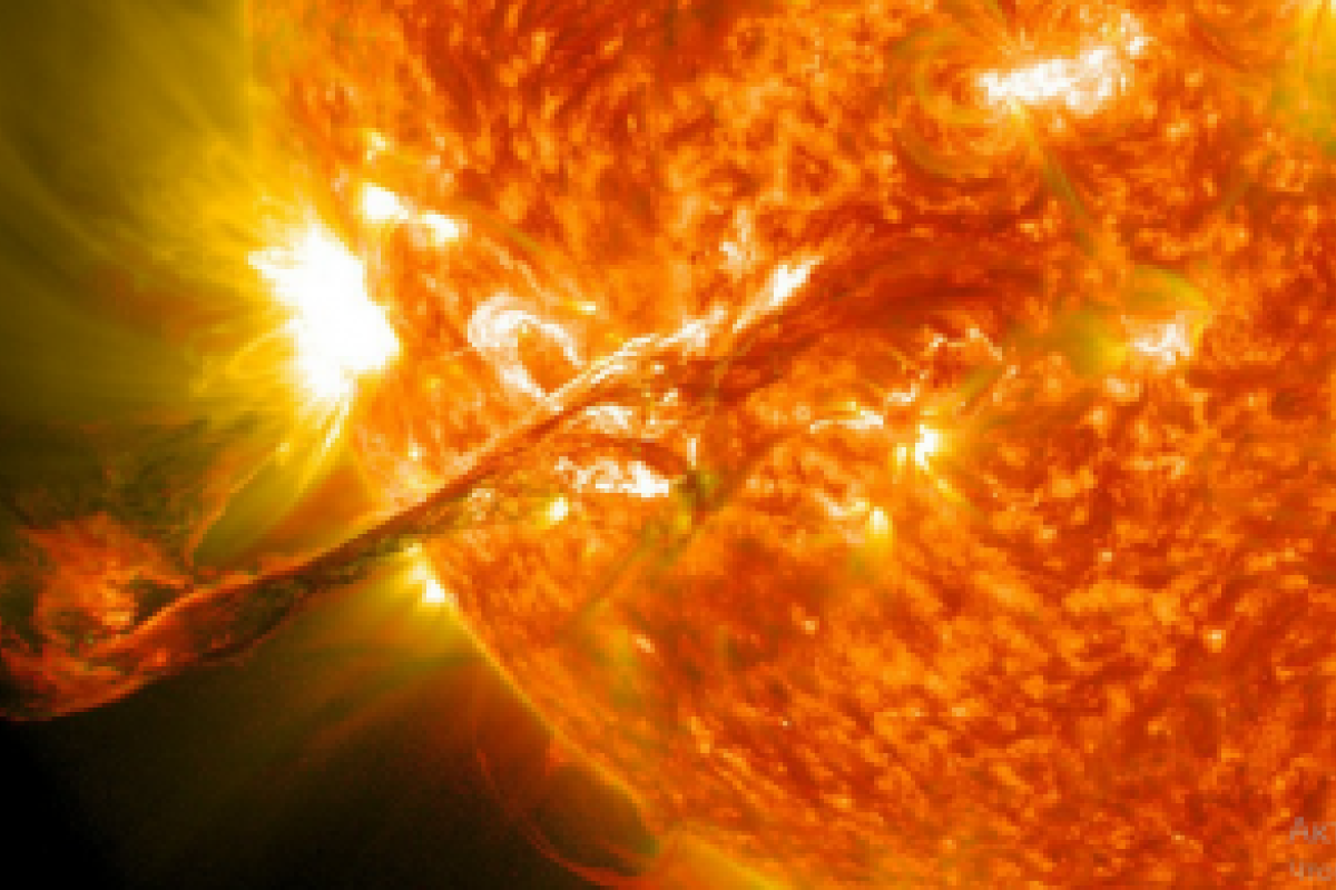 На Солнце произошла очень мощная вспышка