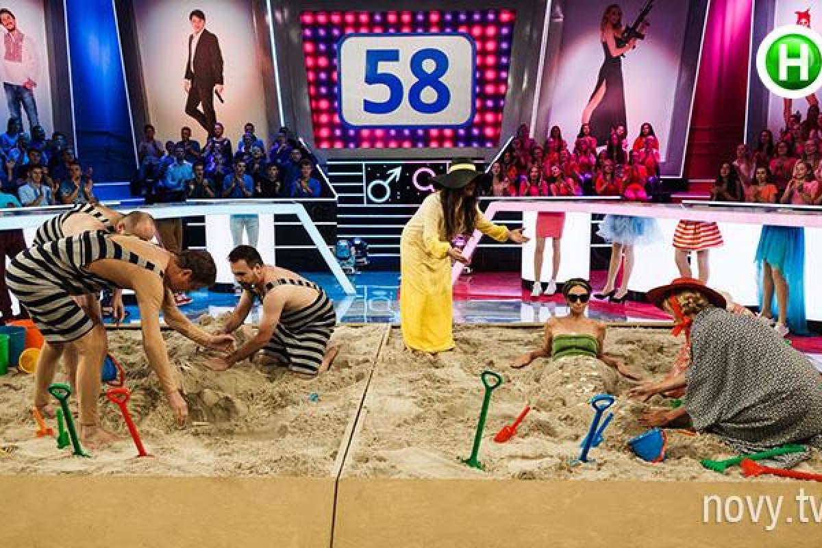 Нардеп Борислав Береза закопал Сергея Притулу в песок