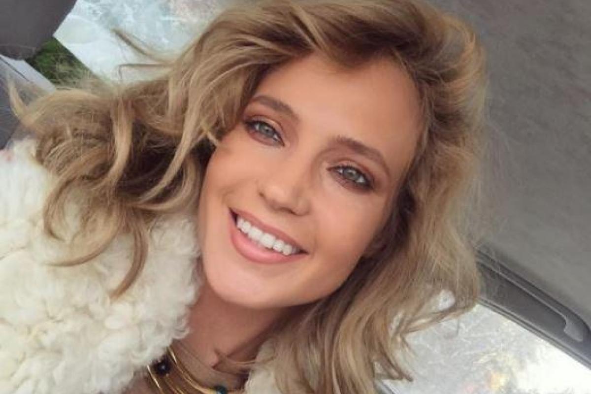 Певица Глюкоза взбудоражила подписчиков откровенным нарядом Певица Глюкоза взбудоражила подписчиков откровенным нарядом