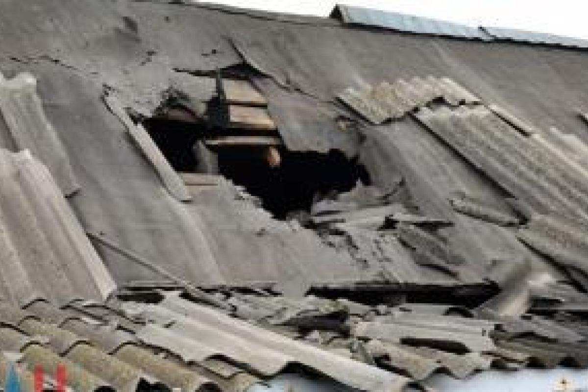В Зайцево снаряд разрушил жилой дом: боевики обвиняют в обстреле ВСУ