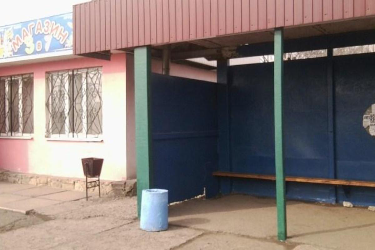 "Мэрия" Горловки сообщила грандиозную новость: предприниматель за свои деньги отремонтировал остановку