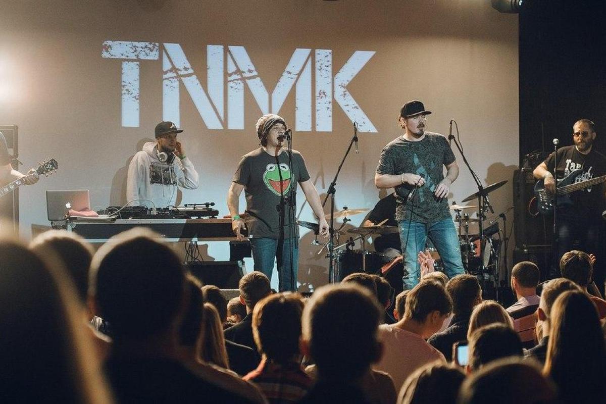 Олег Ляшко слушает песни ТНМК Олег Ляшко слушает песни ТНМК