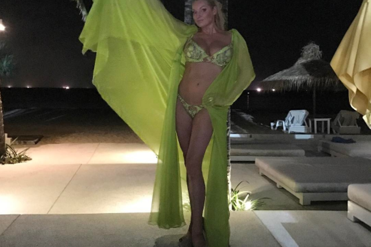 Фанаты советуют балерине Волочковой похудеть