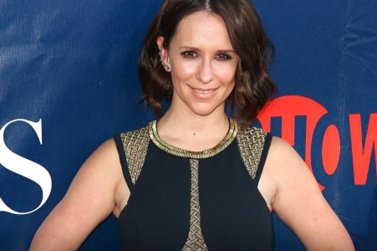 Дженнифер Лав Хьюитт не узнают поклонники: актриса ужасно растолстела Дженнифер Лав Хьюитт не узнают поклонники: актриса ужасно растолстела