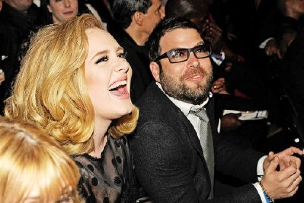 Певица Адель объявила, что вышла замуж