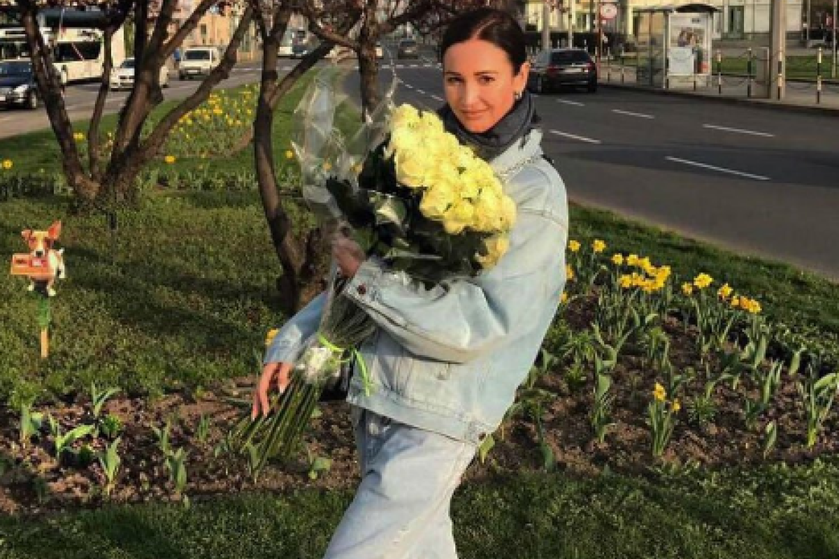 Ольга Бузова намекает на нового ухажера Ольга Бузова намекает на нового ухажера