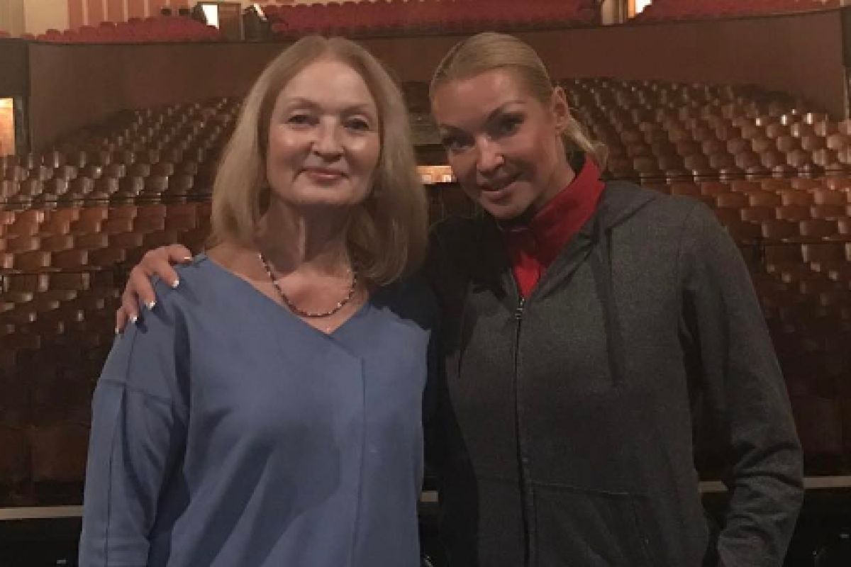 Анастасия Волочкова показала своих родителей Анастасия Волочкова показала своих родителей