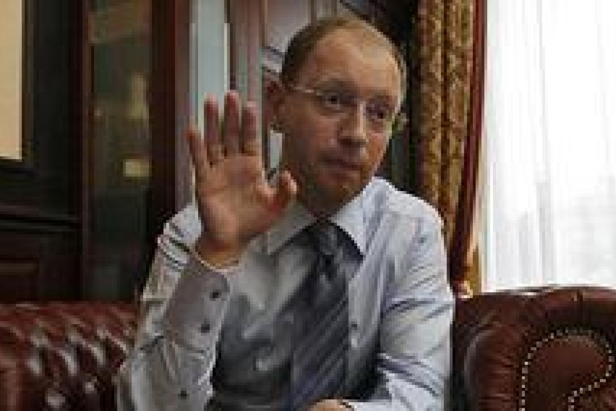 "Арест" российским судом Яценюка: в Сети смеются "Арест" российским судом Яценюка: в Сети смеются