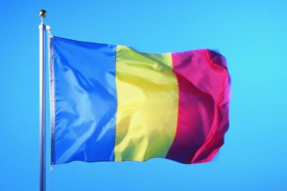 Трагедия в Румынии: Грузовой поезд сорвался с рельсов , машинисты погибли на месте Трагедия в Румынии: Грузовой поезд сорвался с рельсов , машинисты погибли на месте