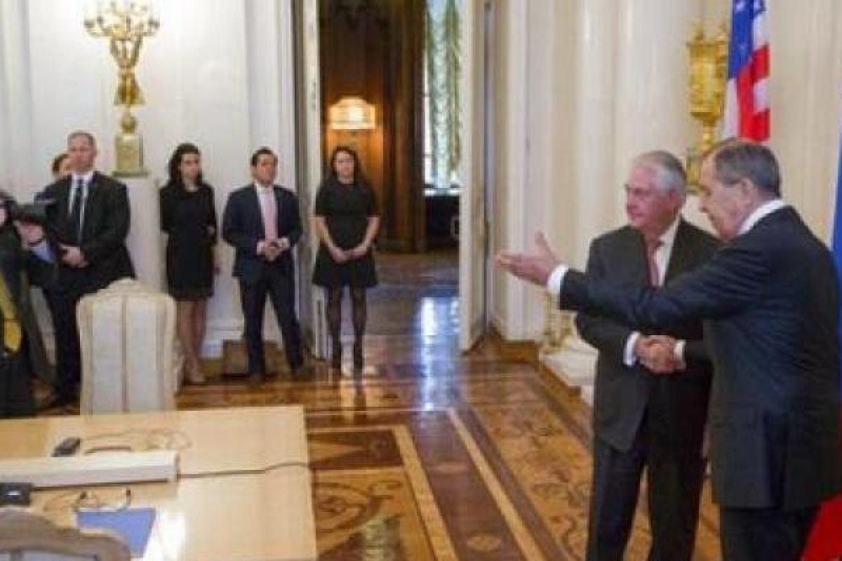 Бортник о переговорах США и РФ: Диалог по Украине проходит и будет проходить без ее участия