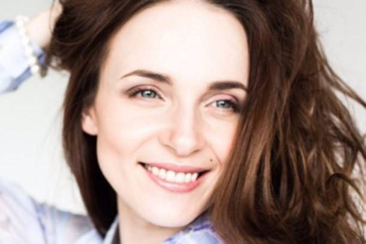 Актриса Анна Снаткина поразила поклонников откровенным нарядом Актриса Анна Снаткина поразила поклонников откровенным нарядом