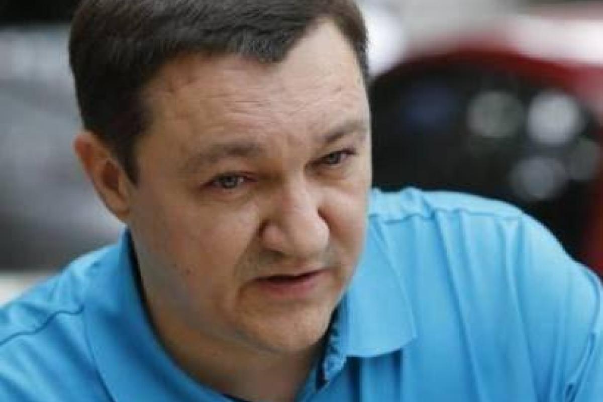 Тымчук рассказал, почему мужчины в "ЛДНР" не могут устроиться на работу Тымчук рассказал, почему мужчины в "ЛДНР" не могут устроиться на работу