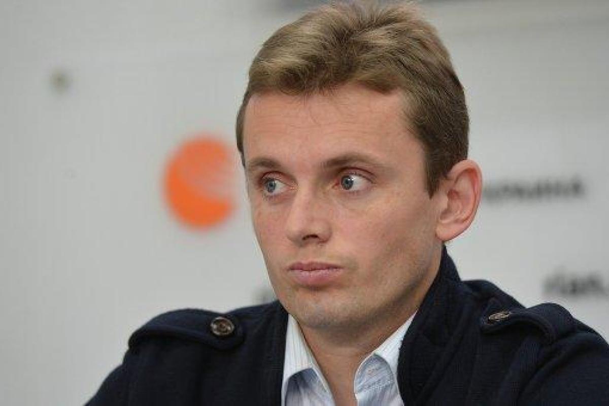 Бортник: Маразм и шизофрения маскируют тотальную безответственность, коррумпированность и воровство у власти