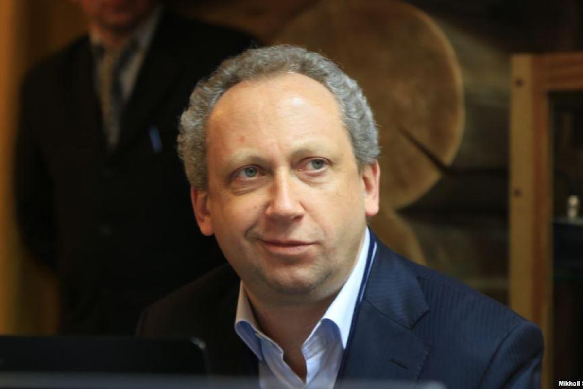 Рабинович: Россией «управляют» финансовые, экономические, юридические и политические дегенераты