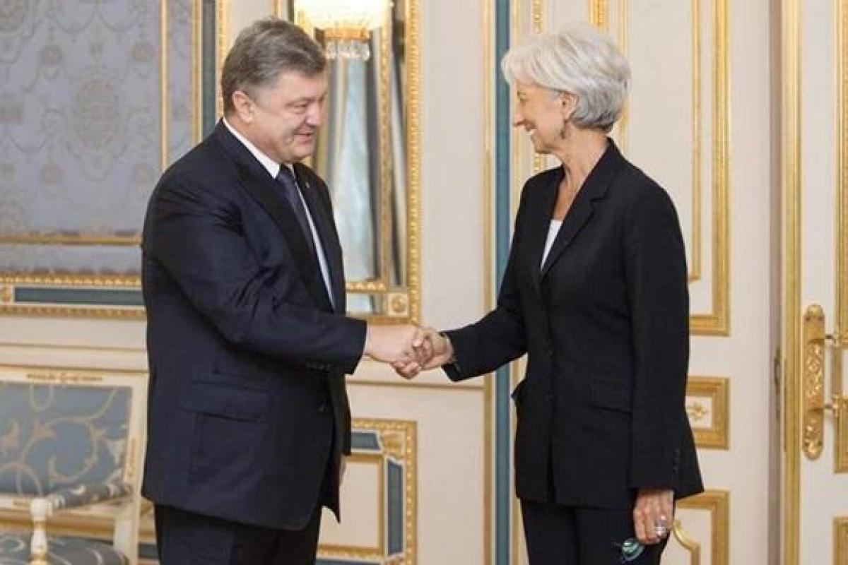 Совет директоров МВФ одобрил выделение Украине 1 млрд долларов Совет директоров МВФ одобрил выделение Украине 1 млрд долларов