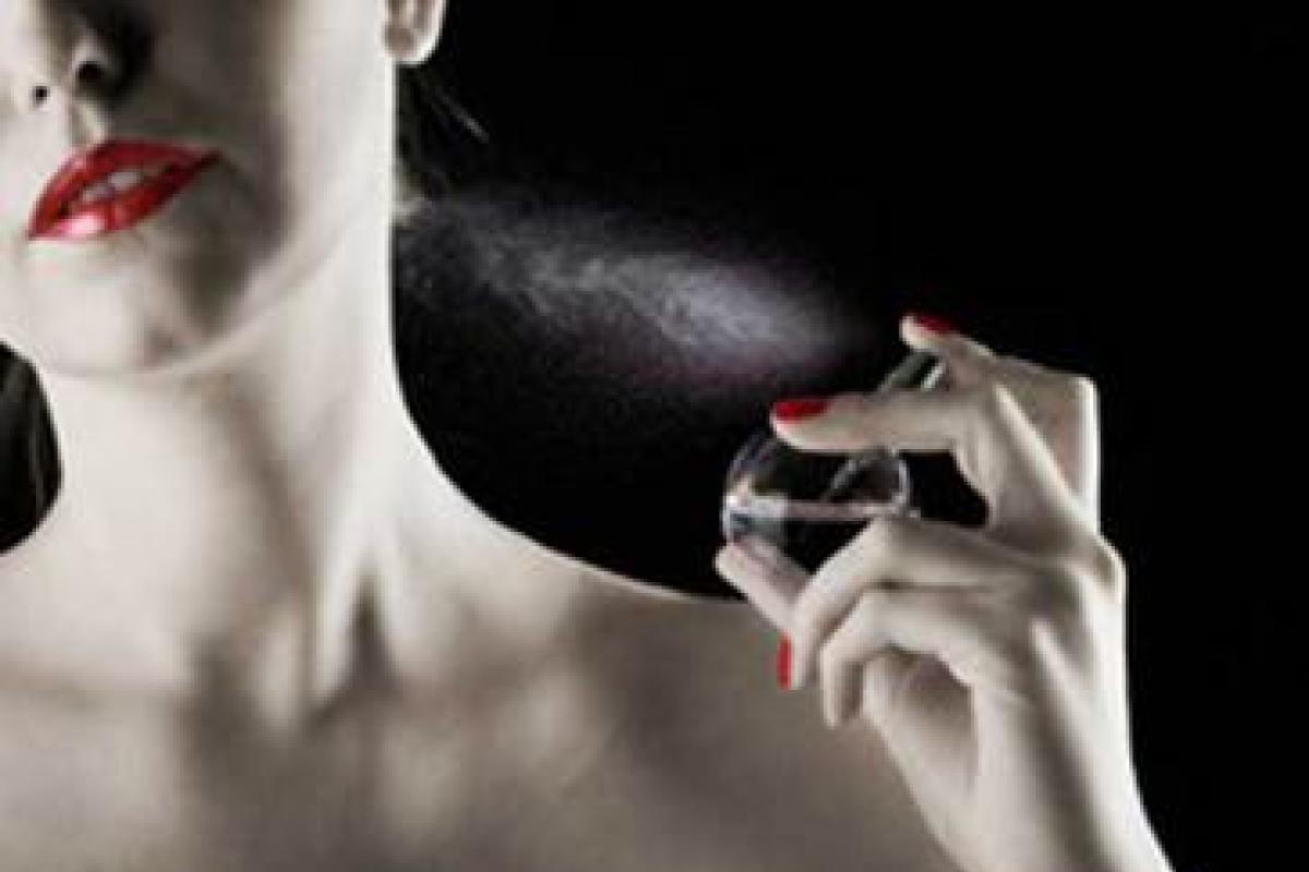 Ученые рассказали всю правду о парфюмах с афродизиаками Ученые рассказали всю правду о парфюмах с афродизиаками