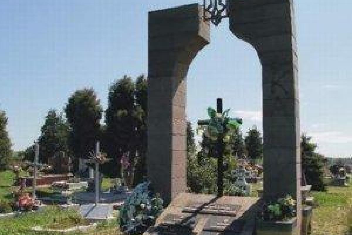 Националисты Польши препятствуют мероприятиям, посвященным 70-й годовщине акции "Висла" Националисты Польши препятствуют мероприятиям, посвященным 70-й годовщине акции "Висла"