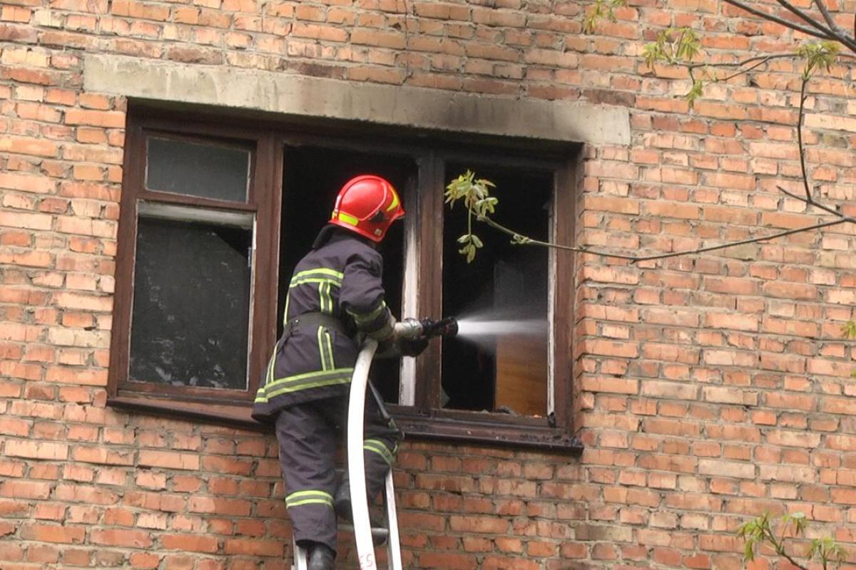 В Хмельницком произошел серьезный пожар: появились кадры В Хмельницком произошел серьезный пожар: появились кадры