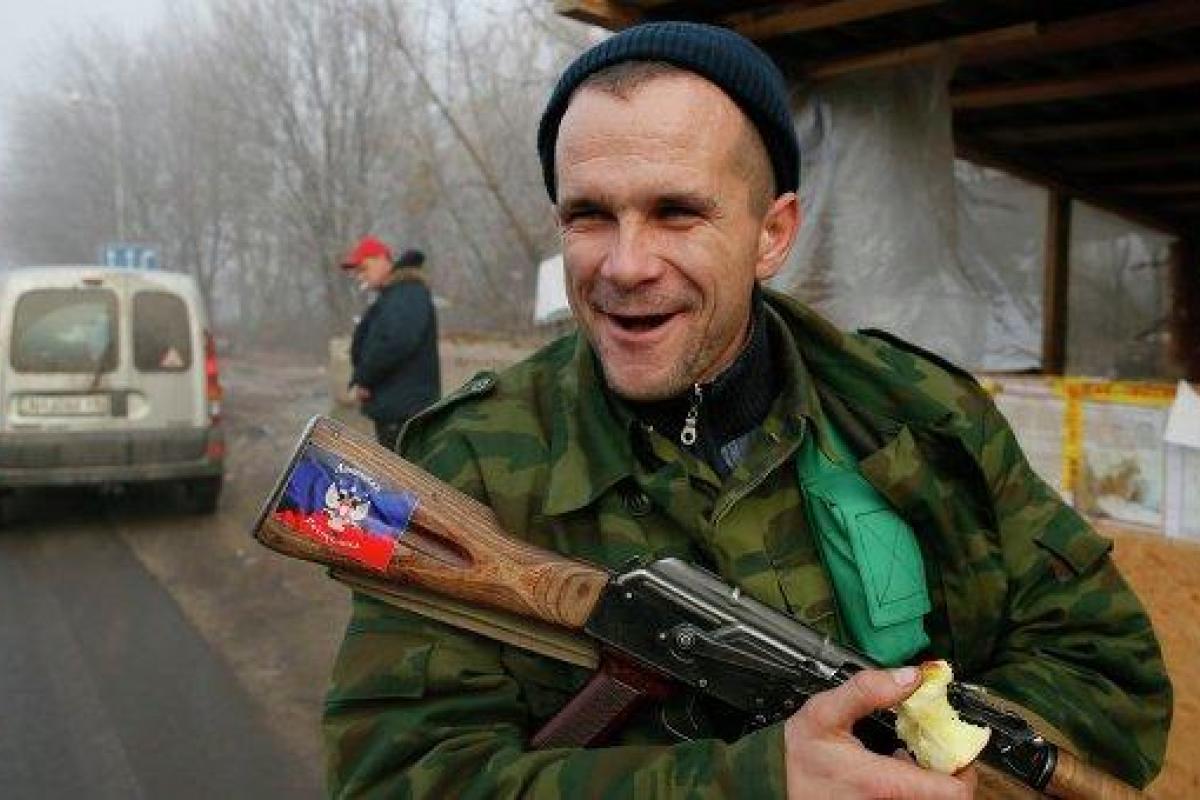 В "ЛДНР" выявлены многочисленные случаи хищения военнослужащими оружия и боеприпасов с целью дальнейшей продажи, - ГУР