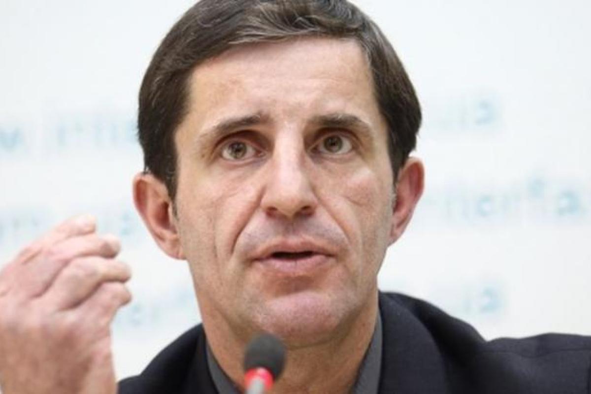 Шкиряк призвал украинцев не использовать георгиевские ленты в праздники Шкиряк призвал украинцев не использовать георгиевские ленты в праздники