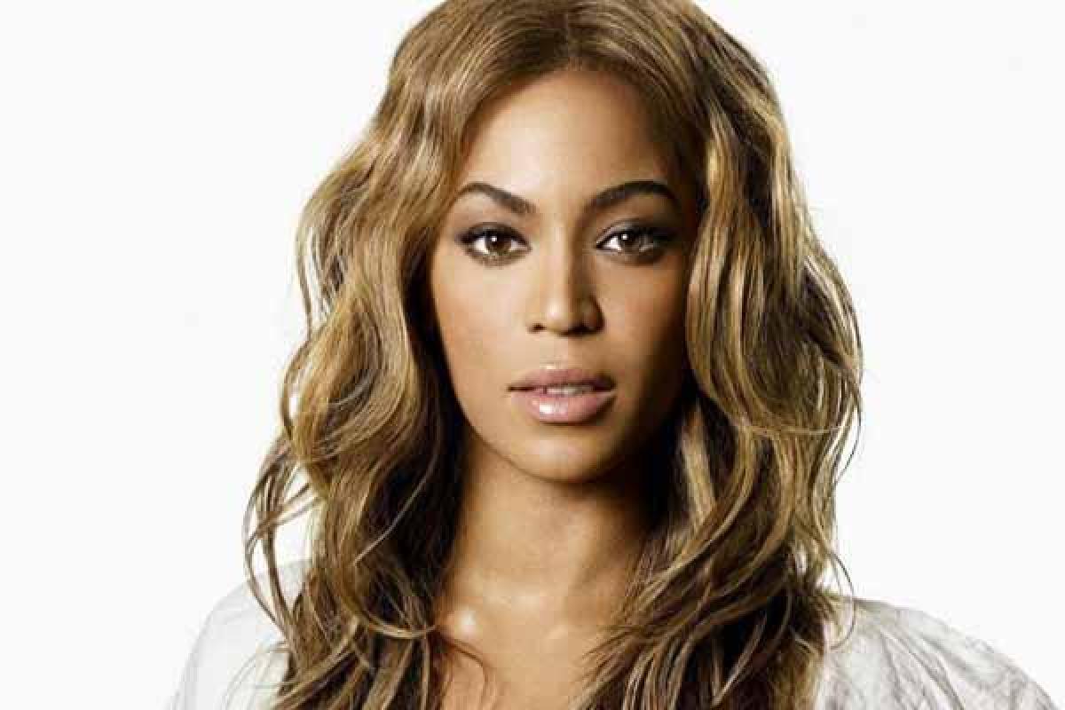 Беременная певица Бейонсе поразила поклонников внешним видом Беременная певица Бейонсе поразила поклонников внешним видом