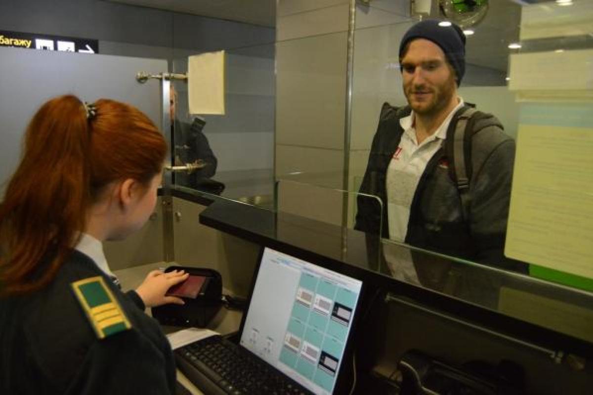 Спортивный праздник в Украине: На чемпионат мира по хоккею прибыли все его участники Спортивный праздник в Украине: На чемпионат мира по хоккею прибыли все его участники