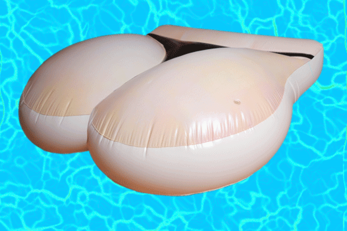 Ким Кардашьян решила продать свои надувные ягодицы Ким Кардашьян решила продать свои надувные ягодицы