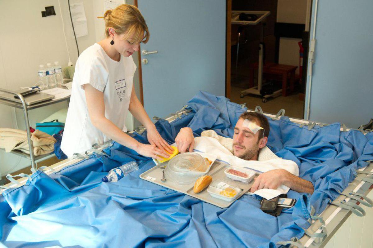 Необычная вакансия во Франции: людям предлагают 60 дней не вставать с постели и зарабатывать деньги Необычная вакансия во Франции: людям предлагают 60 дней не вставать с постели и зарабатывать деньги