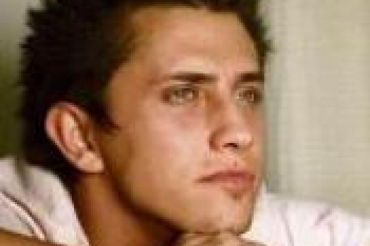 Знаменитый актер Павел Прилучный заставит людей петь под фонограмму Знаменитый актер Павел Прилучный заставит людей петь под фонограмму