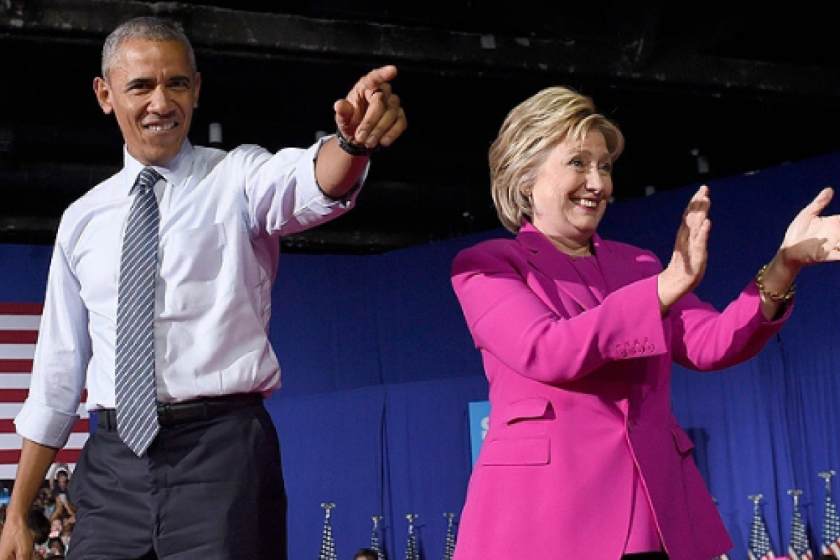«Простите, мистер президент»: стало известно, о чем Хиллари Клинтон говорила с Обамой после поражения на выборах