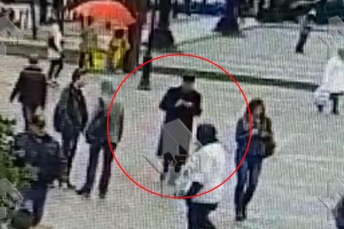 Взрыв в метро Питера: камера запечатлела предполагаемого виновника трагедии