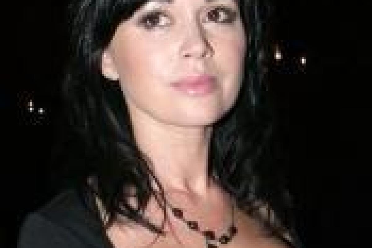 Актриса Анастасия Заворотнюк сбежала из страны с возлюбленным Актриса Анастасия Заворотнюк сбежала из страны с возлюбленным