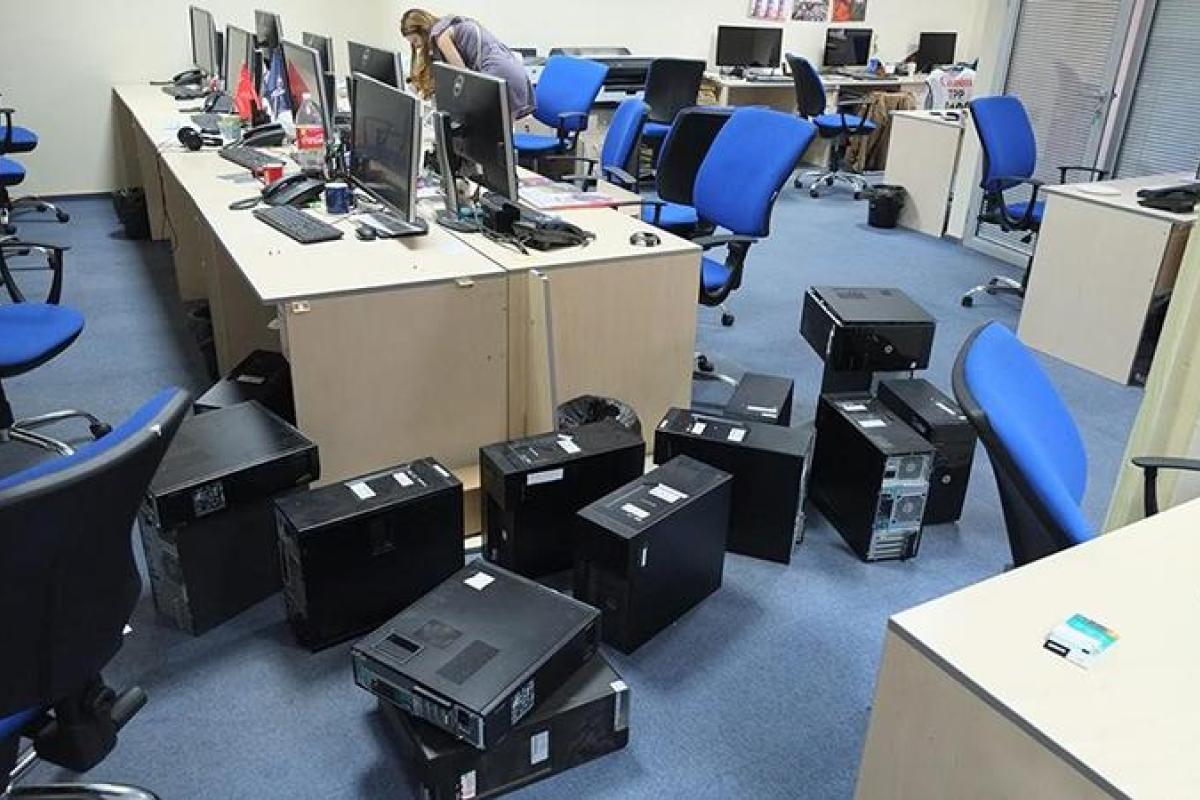 Полиция обыскивает компанию, которая создала ПО для е-декларирования, и жилье бывшего руководителя Полиция обыскивает компанию, которая создала ПО для е-декларирования, и жилье бывшего руководителя