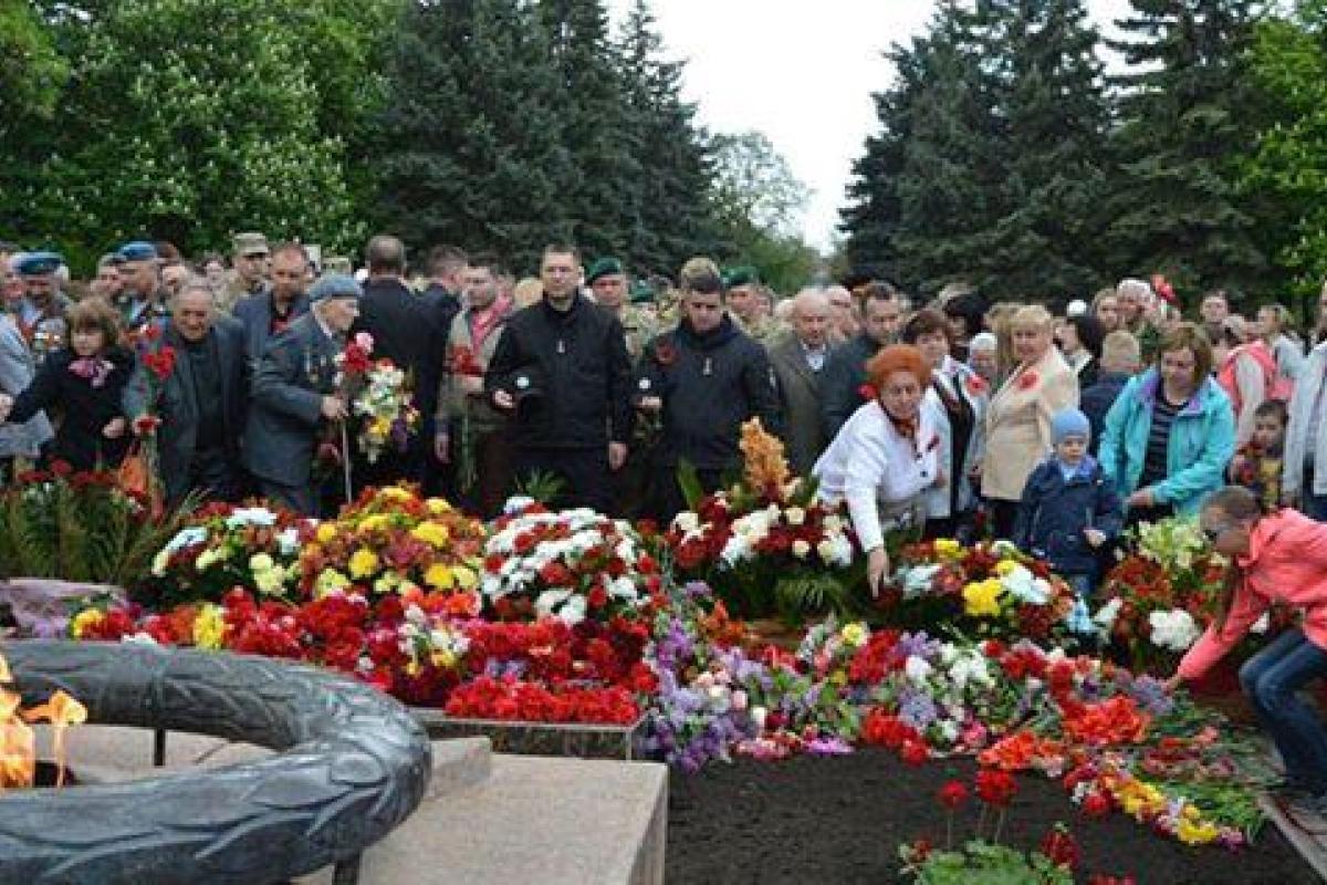 В Донецкой области ветеранов Второй мировой войны почтили без провокаций В Донецкой области ветеранов Второй мировой войны почтили без провокаций