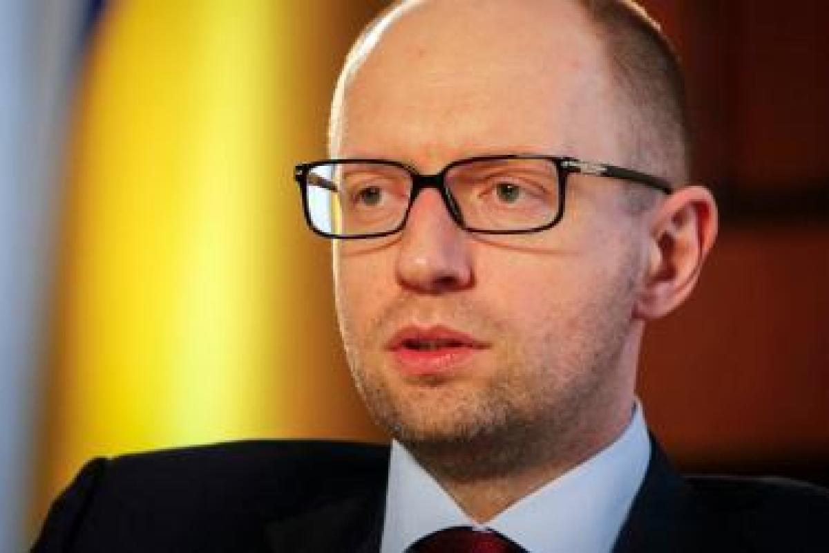 Яценюк: Обстрел Красногоровки доказывает необходимость продолжения и расширения международных санкций против РФ