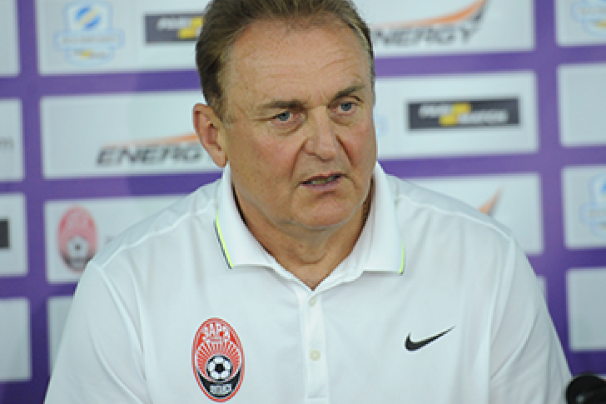 Тренер луганской команды «Зари» прокомментировал игру луганчан в матче против «Динамо» Тренер луганской команды «Зари» прокомментировал игру луганчан в матче против «Динамо»