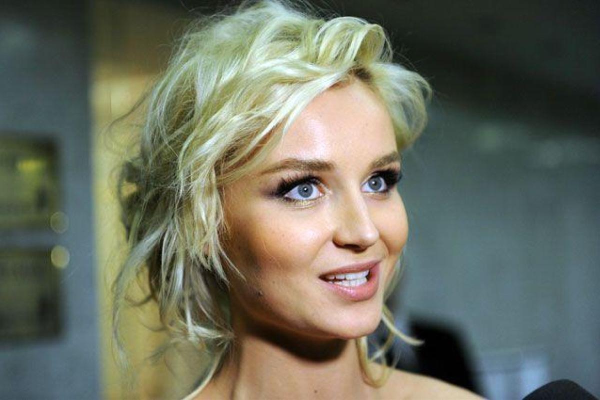 Полина Гагарина рассекретила имя новорожденной дочери Полина Гагарина рассекретила имя новорожденной дочери