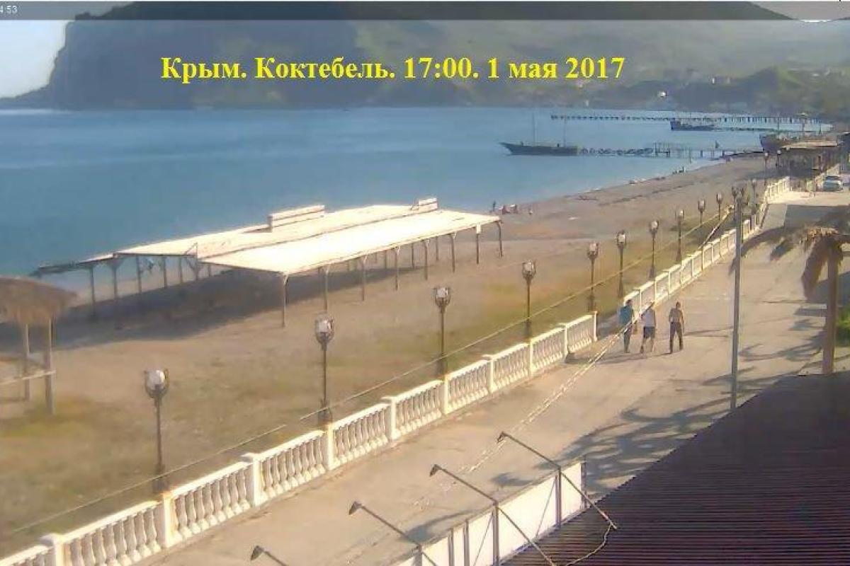 Открытие туристического сезона: в сети сравнили фото пляжей в Одессе и Крыму Открытие туристического сезона: в сети сравнили фото пляжей в Одессе и Крыму