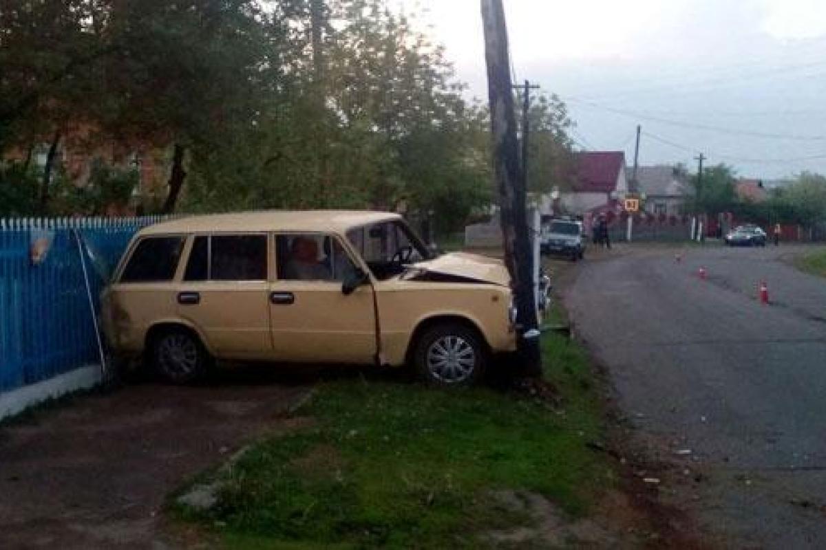 В ДТП на Винничине пострадала женщина и ее внучка В ДТП на Винничине пострадала женщина и ее внучка